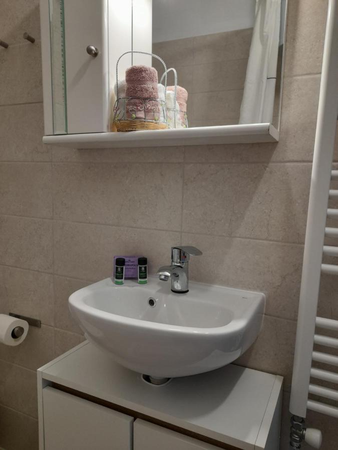 Chloi House Apartment Kastoria Bagian luar foto